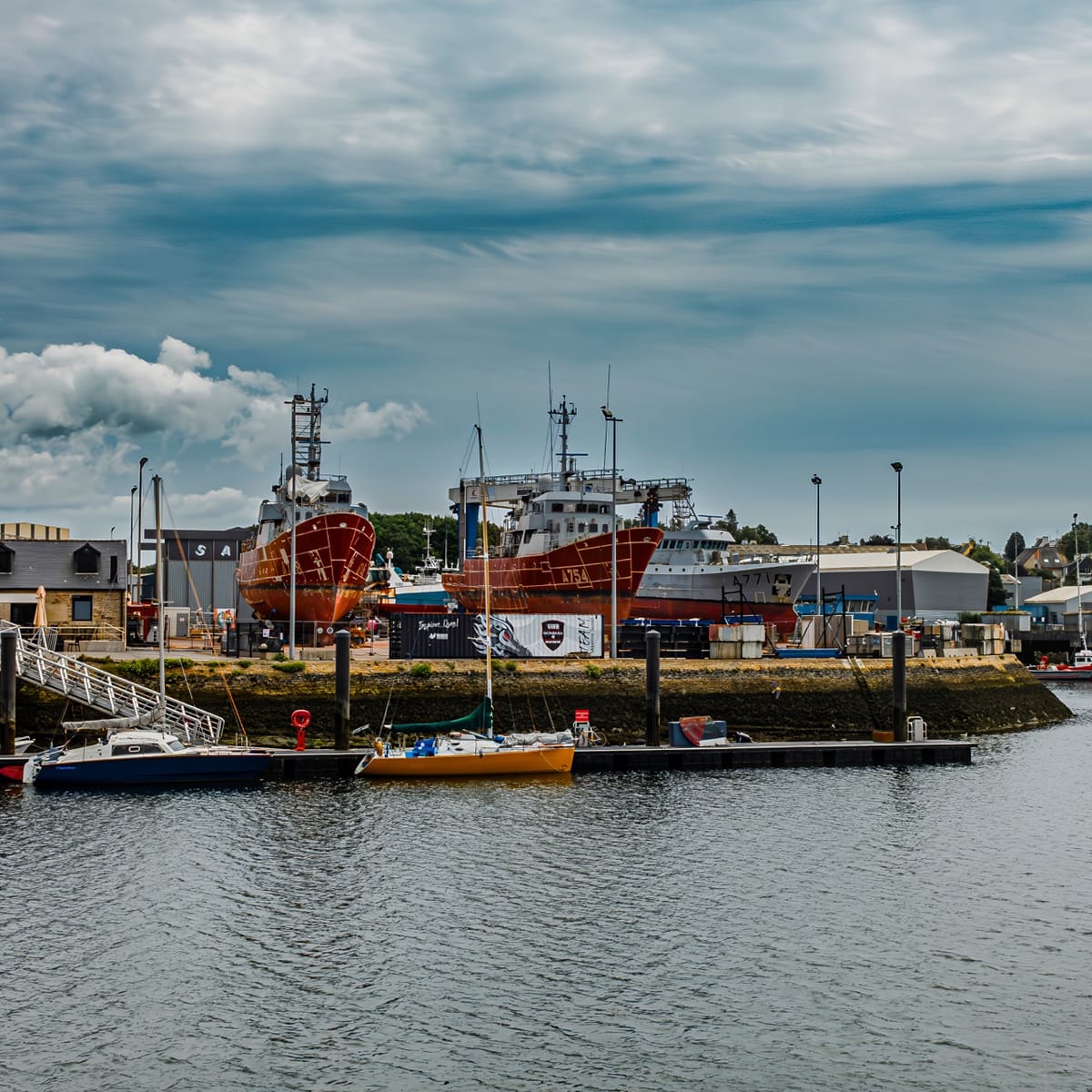 Le port de Concarneau, chantier naval, Fujifilm X30